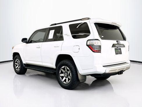 Used 2022 Toyota 4Runner TRD Off-Road image 5