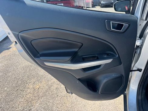 Used 2018 Ford EcoSport Titanium w/ Titanium Cold Weather Package AWD/4WD image 24