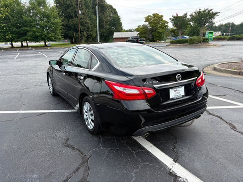 Used 2016 Nissan Altima 2.5 S w/ Power Driver Seat Package FWD image 7