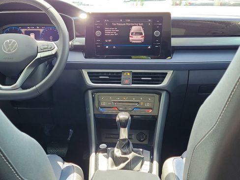 New 2026 Volkswagen Taos SEL image 11