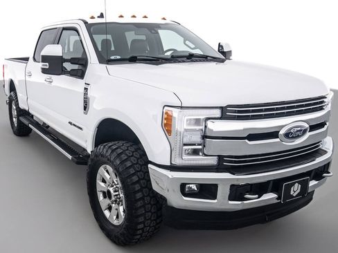 Used 2019 Ford F250 Lariat w/ Lariat Ultimate Package AWD/4WD image 1