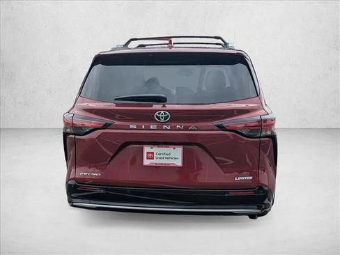 Used 2026 Toyota Sienna Limited AWD/4WD image 6