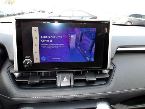 Used 2023 Toyota RAV4 XLE image 18