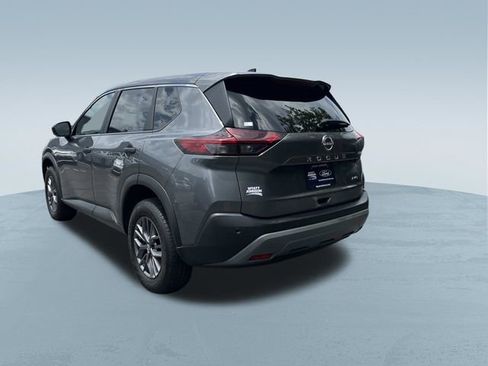 Used 2023 Nissan Rogue S AWD/4WD image 6
