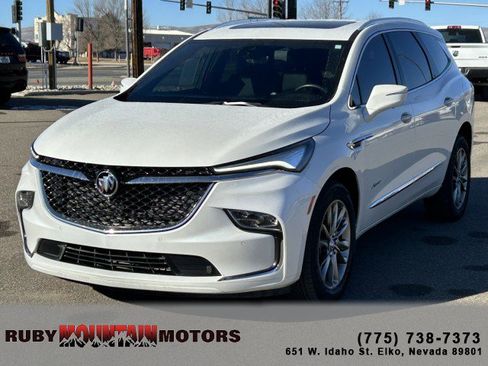 Used 2024 Buick Enclave Avenir image 3
