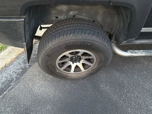 Used 2007 HUMMER H3 image 17