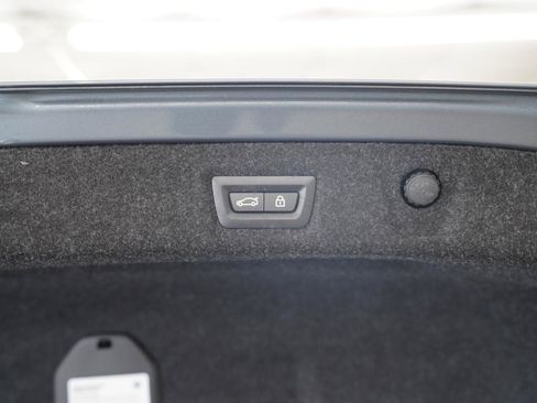 Used 2021 BMW 530i w/ Premium Package RWD image 40