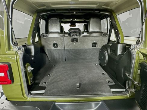 Used 2021 Jeep Wrangler Unlimited Rubicon w/ Uconnect 4C Nav & Sound Group AWD/4WD image 27