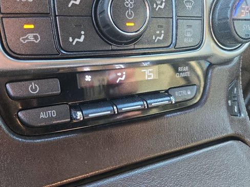 Used 2018 Chevrolet Tahoe Premier AWD/4WD image 59