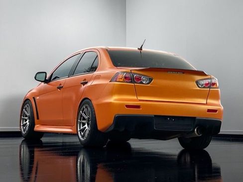 Used 2014 Mitsubishi Lancer Evolution GSR image 7