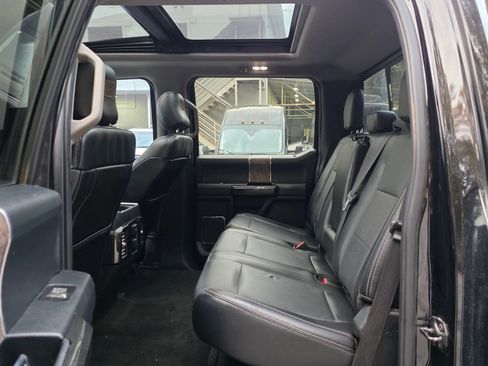Used 2017 Ford F250 Lariat w/ Lariat Ultimate Package AWD/4WD image 28