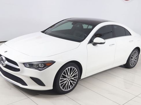 Used 2021 Mercedes-Benz CLA 250 4MATIC w/ Premium Package image 20