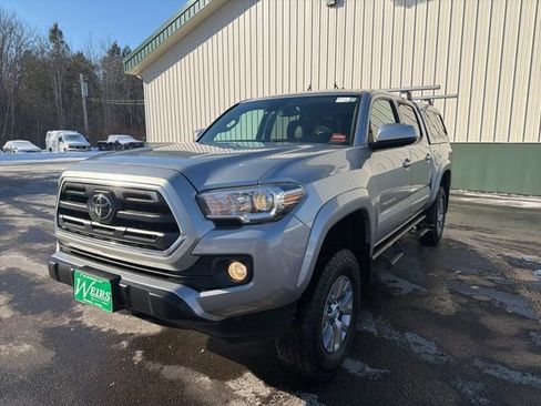 Used 2018 Toyota Tacoma SR5 image 1