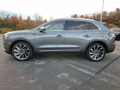 Certified 2022 Lincoln Nautilus Reserve w/ Equipment Group 201A image 4