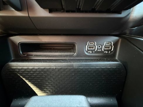 Used 2022 RAM 1500 Limited AWD/4WD image 34