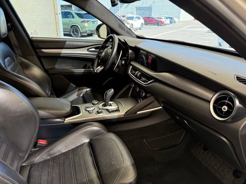 Used 2021 Alfa Romeo Stelvio Ti Sport AWD/4WD image 12