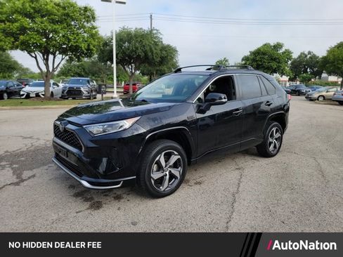 Used 2021 Toyota RAV4 SE w/ Weather & Moonroof Package AWD/4WD image 1