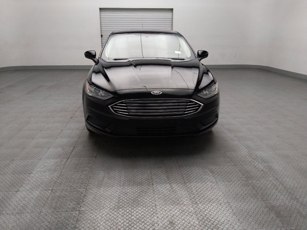 Used 2018 Ford Fusion SE w/ Fusion SE Technology Package FWD image 14