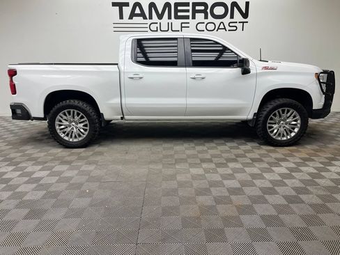 Used 2022 Chevrolet Silverado 1500 RST w/ Convenience Package II AWD/4WD image 4