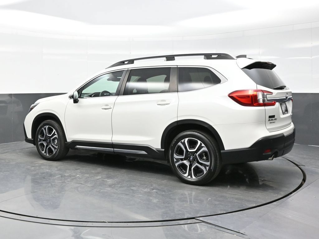 Used 2023 Subaru Ascent Limited AWD/4WD image 4