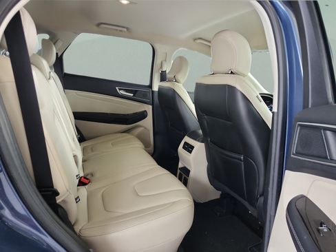 Used 2019 Ford Edge Titanium w/ Cold Weather Package AWD/4WD image 19