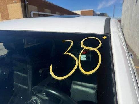 Used 2016 Jeep Grand Cherokee Limited image 29