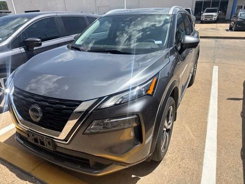 Used 2023 Nissan Rogue SL w/ SL Premium Package FWD image 3