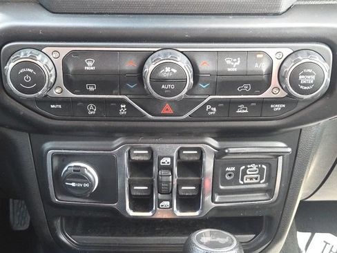 Used 2022 Jeep Wrangler Unlimited Sport AWD/4WD image 28