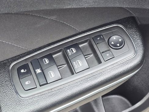 Used 2022 Dodge Charger SXT image 19