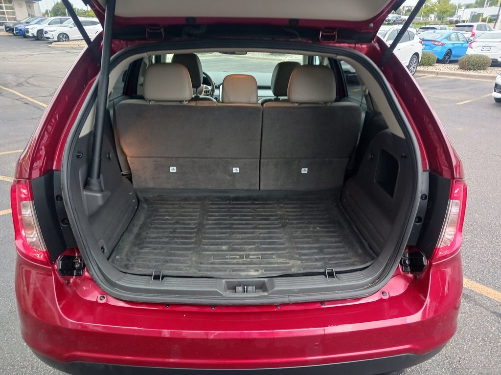 Used 2013 Ford Edge SEL FWD image 10