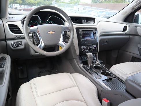 Used 2016 Chevrolet Traverse LT AWD/4WD image 18