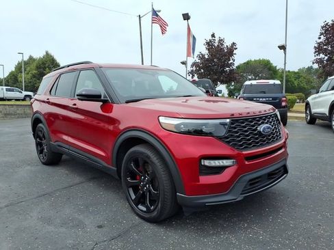 Used 2023 Ford Explorer ST w/ Equipment Group 401A AWD/4WD image 3