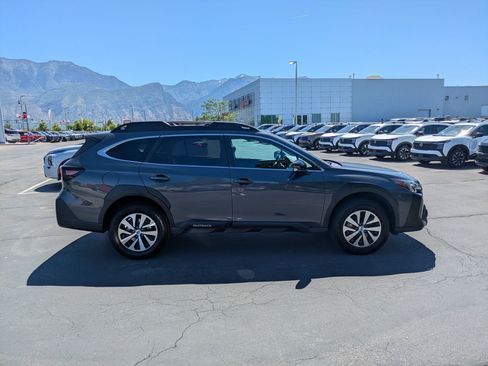 Used 2023 Subaru Outback Premium w/ Popular Package #1 AWD/4WD image 2