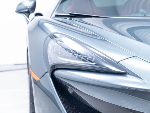 Used 2019 McLaren 570S Coupe RWD image 50