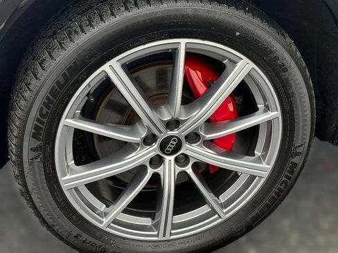 Used 2024 Audi Q5 e Prestige image 12