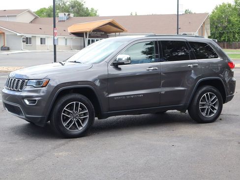 Used 2019 Jeep Grand Cherokee Limited w/ Luxury Group II AWD/4WD image 10