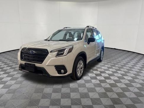 Used 2022 Subaru Forester image 3