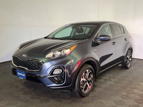 Used 2020 Kia Sportage LX image 3