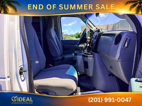Used 2011 Ford E-350 and Econoline 350 Super Duty w/ Premium Van Group RWD image 32