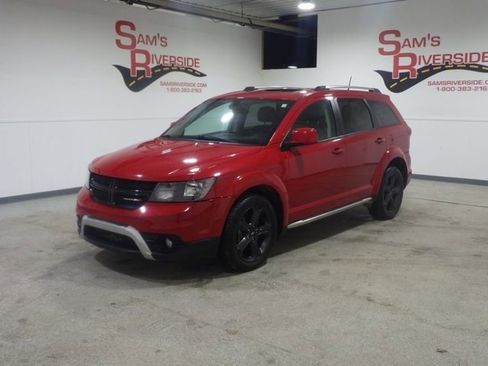 Used 2020 Dodge Journey Crossroad image 1