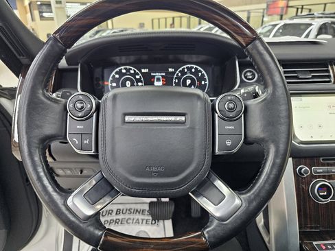 Used 2017 Land Rover Range Rover HSE image 30