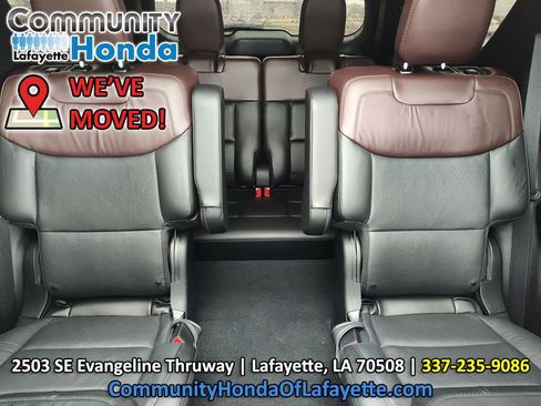 Used 2023 Ford Explorer Platinum w/ Technology Package AWD/4WD image 40