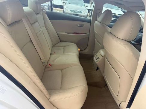 Used 2011 Lexus ES 350 image 16