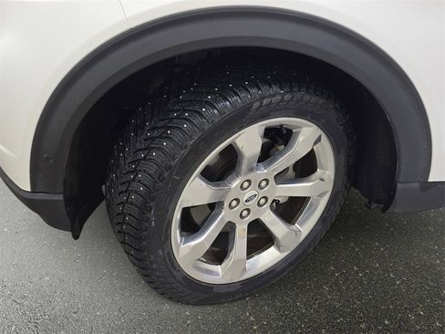 Used 2020 Ford Explorer Platinum w/ Premium Technology Package image 35