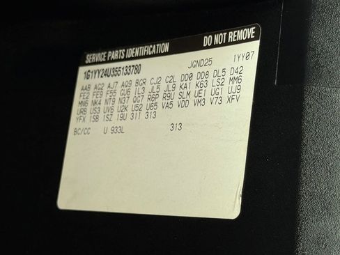 Used 2005 Chevrolet Corvette Coupe w/ Preferred Equipment Group image 57