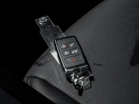 New 2026 Land Rover Discovery Sport Landmark AWD/4WD image 67