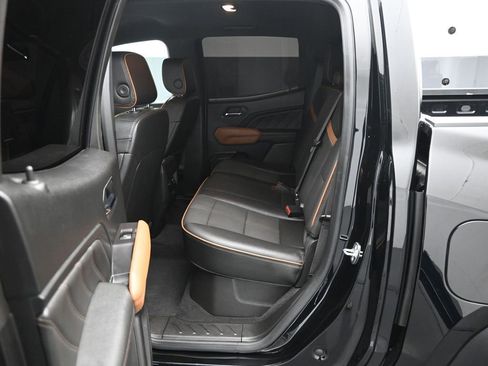 Used 2023 GMC Canyon AT4 image 19