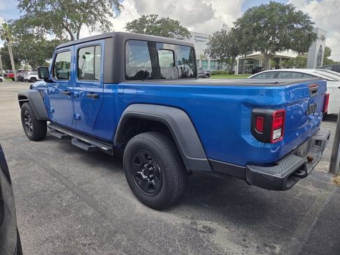 Used 2020 Jeep Gladiator Sport AWD/4WD image 4