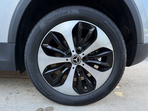 Certified 2025 Mercedes-Benz GLA 250 image 21