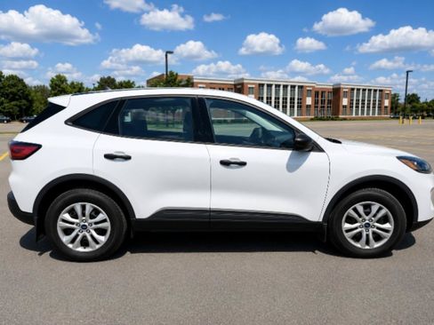 Used 2022 Ford Escape S AWD/4WD image 8